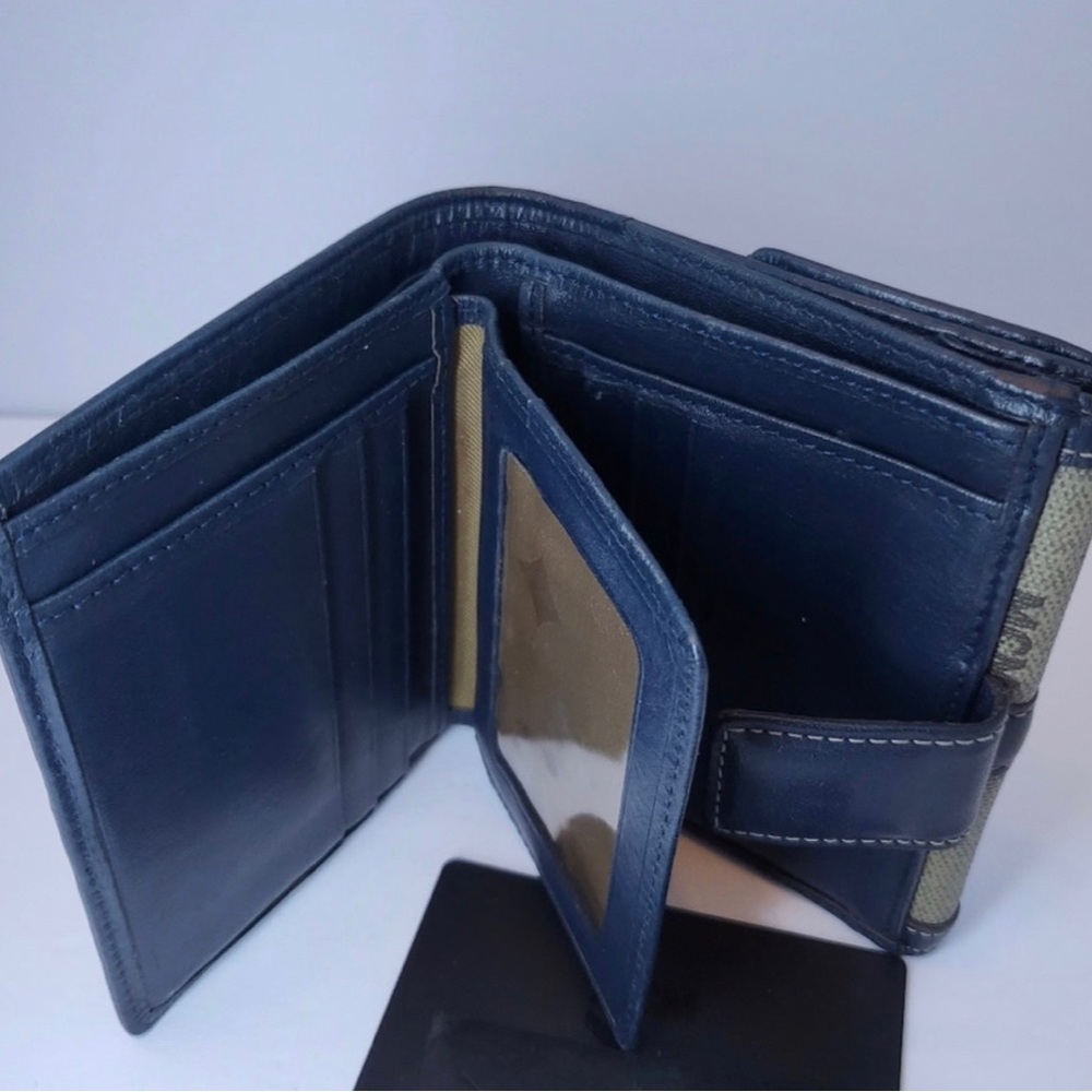 Authentic Mcm Wallet - Picture 10 of 11